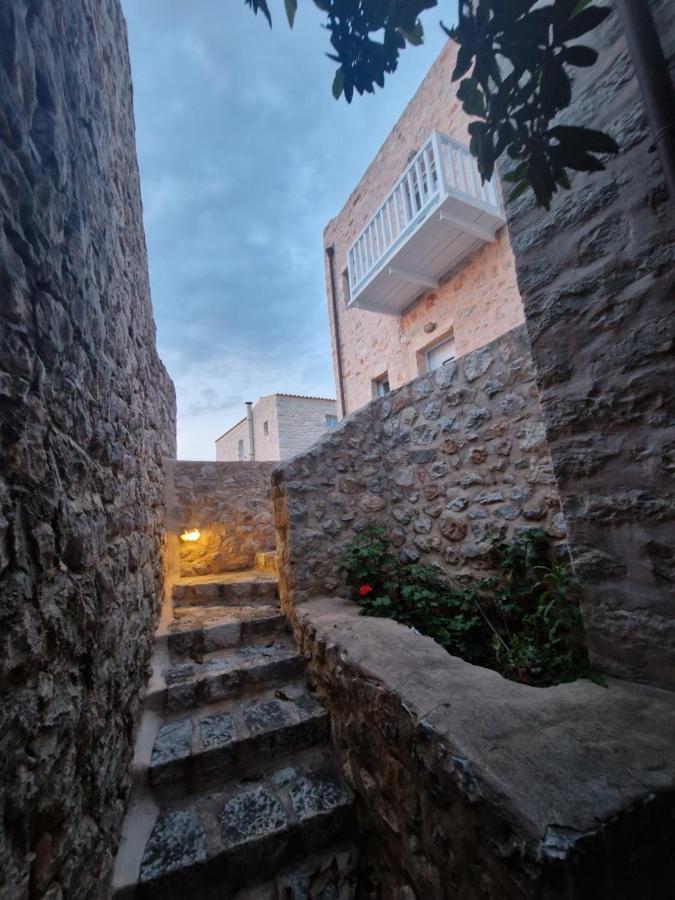 Balcony&Tower Apartment Areopoli Exterior photo