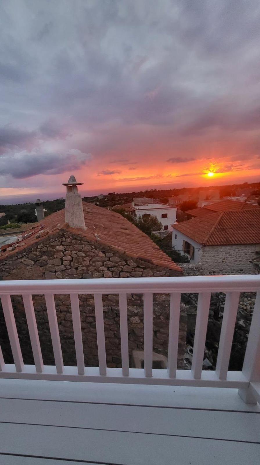 Balcony&Tower Apartment Areopoli Exterior photo