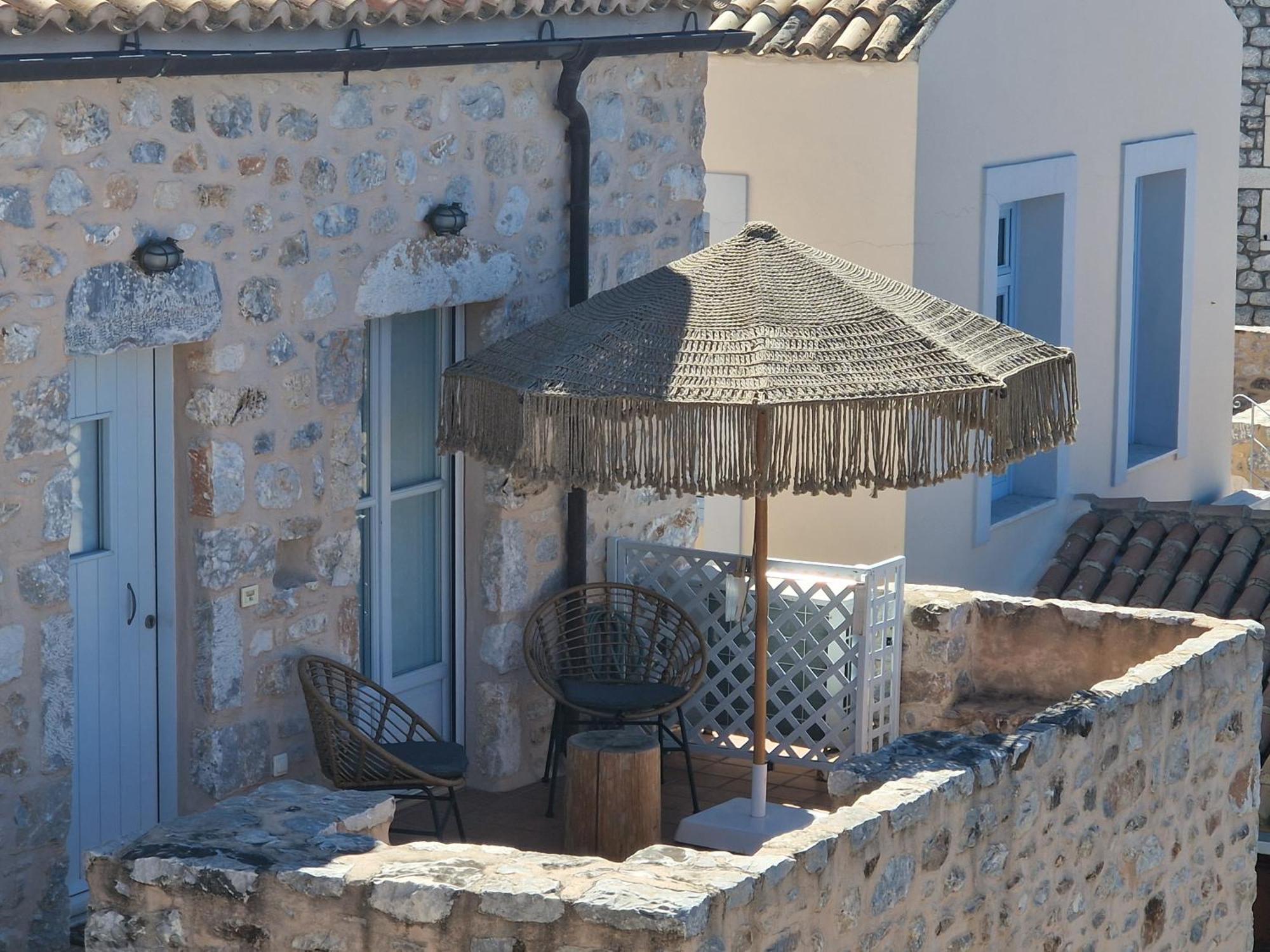 Balcony&Tower Apartment Areopoli Exterior photo